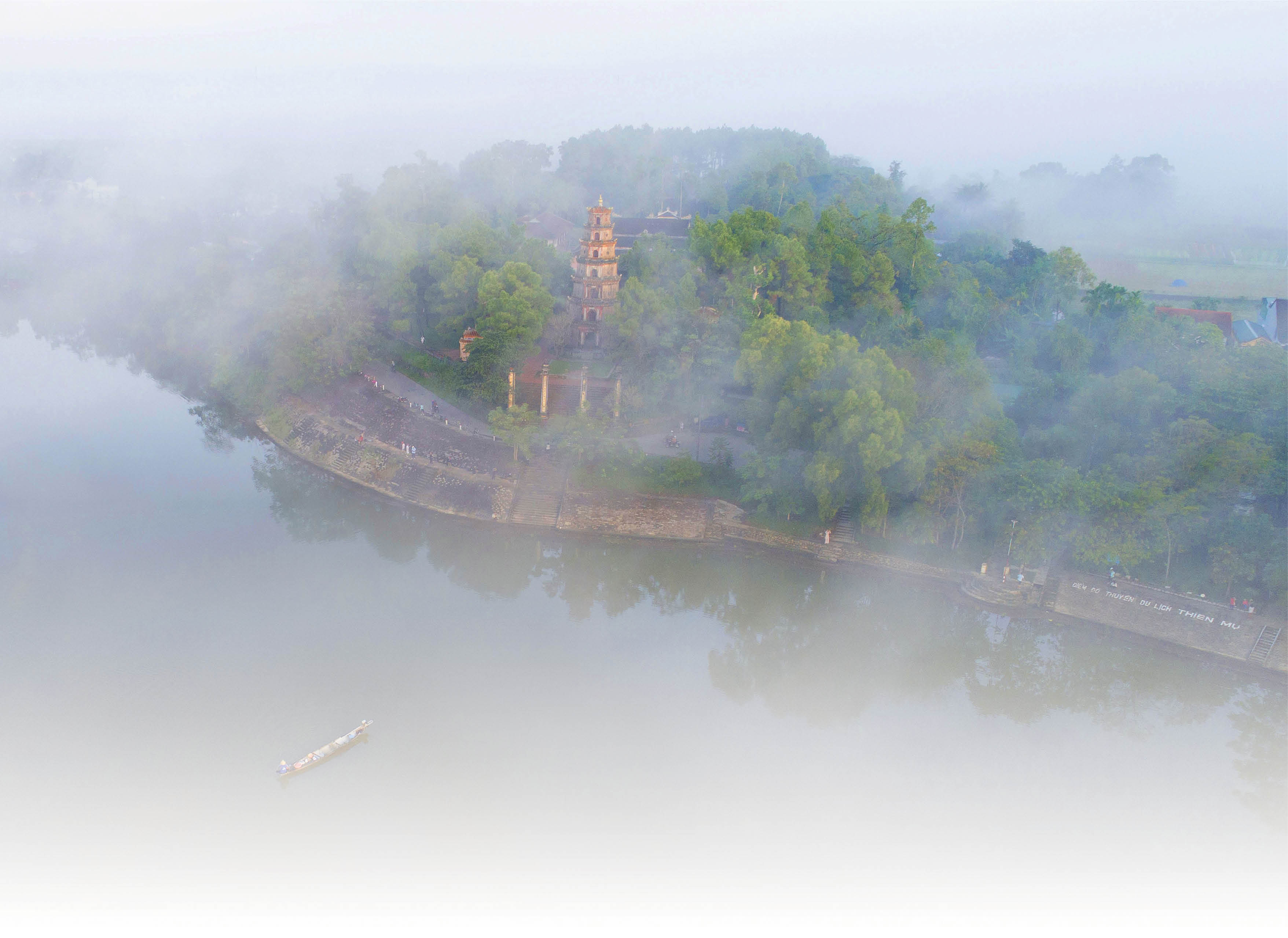 Chút hương qua lá
