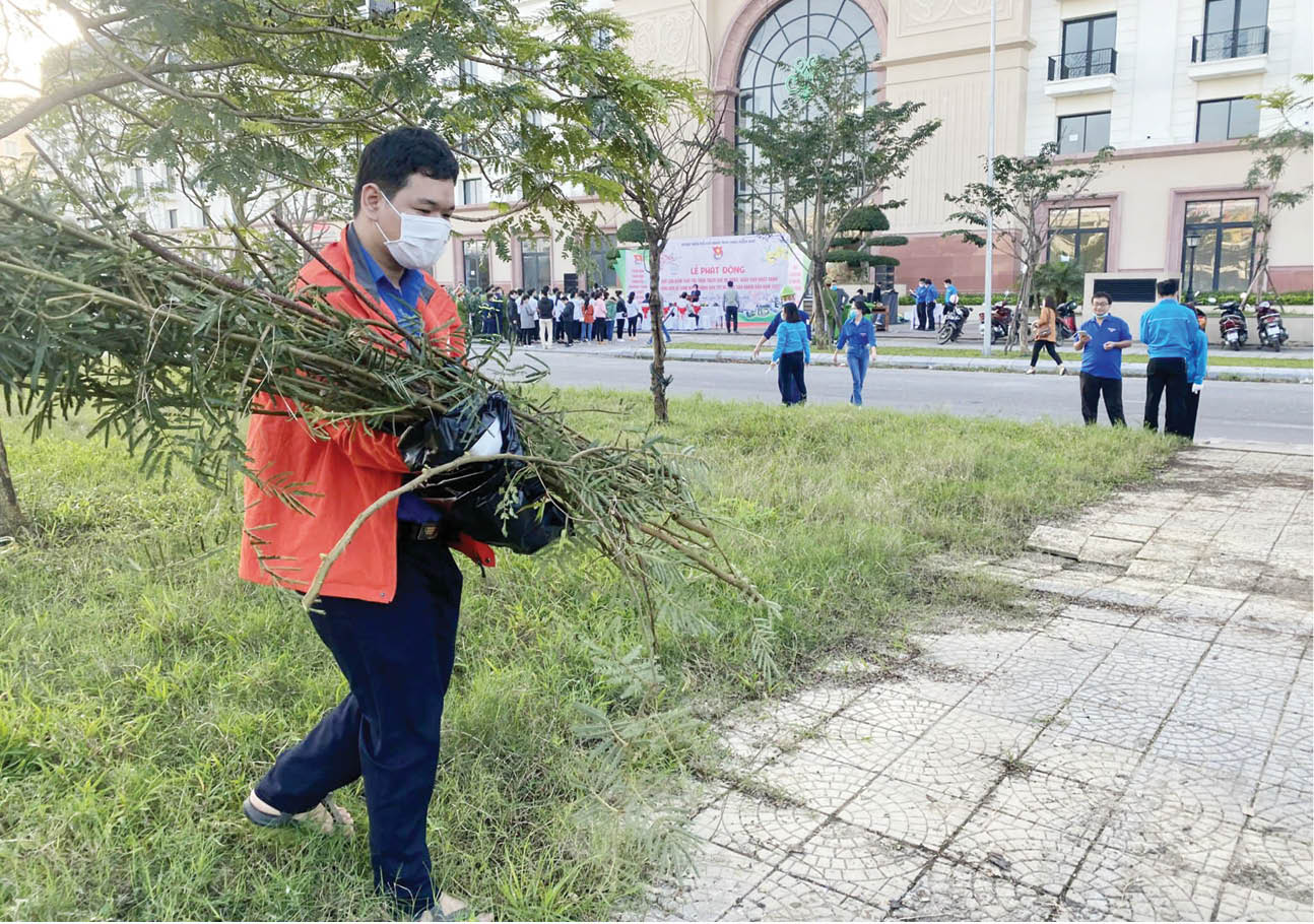 Chỉnh trang phố phường đón tết