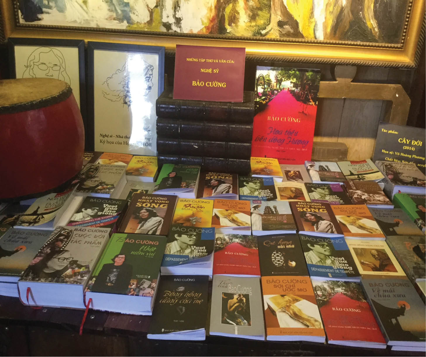 Bia đá và lễ cầu siêu cho các văn nghệ sĩ đã mãn cuộc chơi