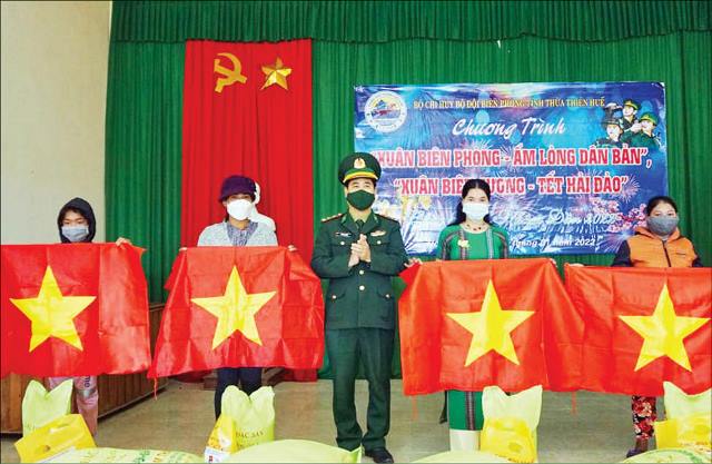 Mùa xuân trên dải đất biên cương