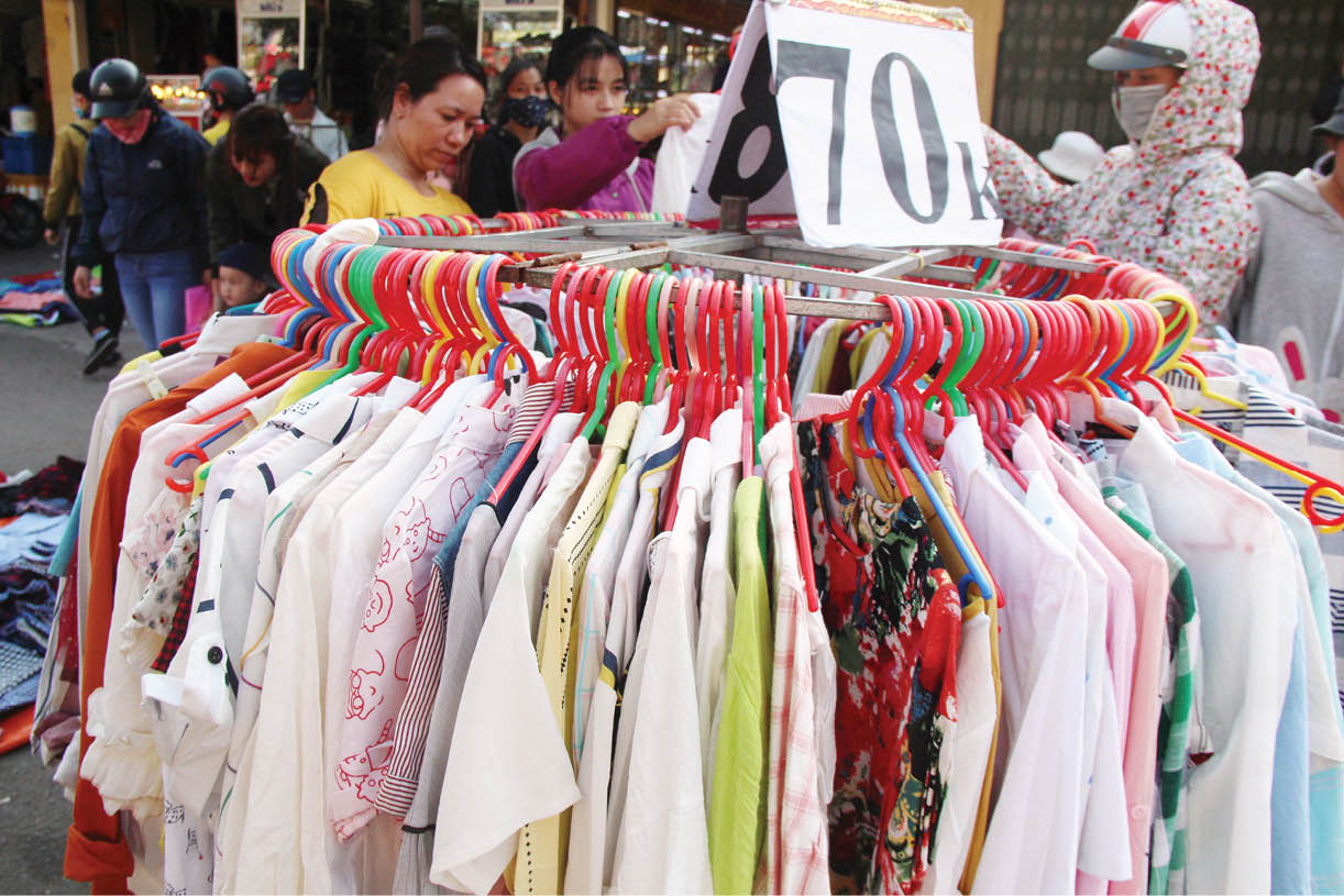 Sắm tết… đồ bành