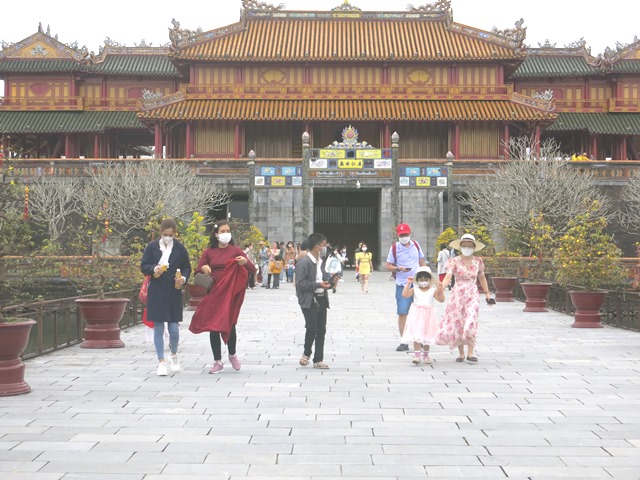 Đón những vị khách đầu tiên xông đất di sản