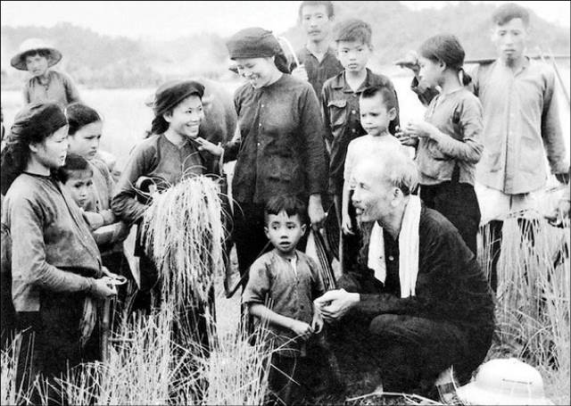 “Lấy dân làm gốc”- nguồn gốc của mọi thành công