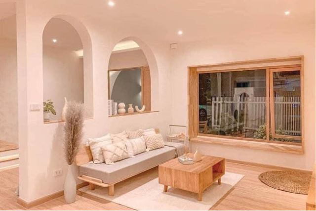 Loving the kitchen and being addicted to the house