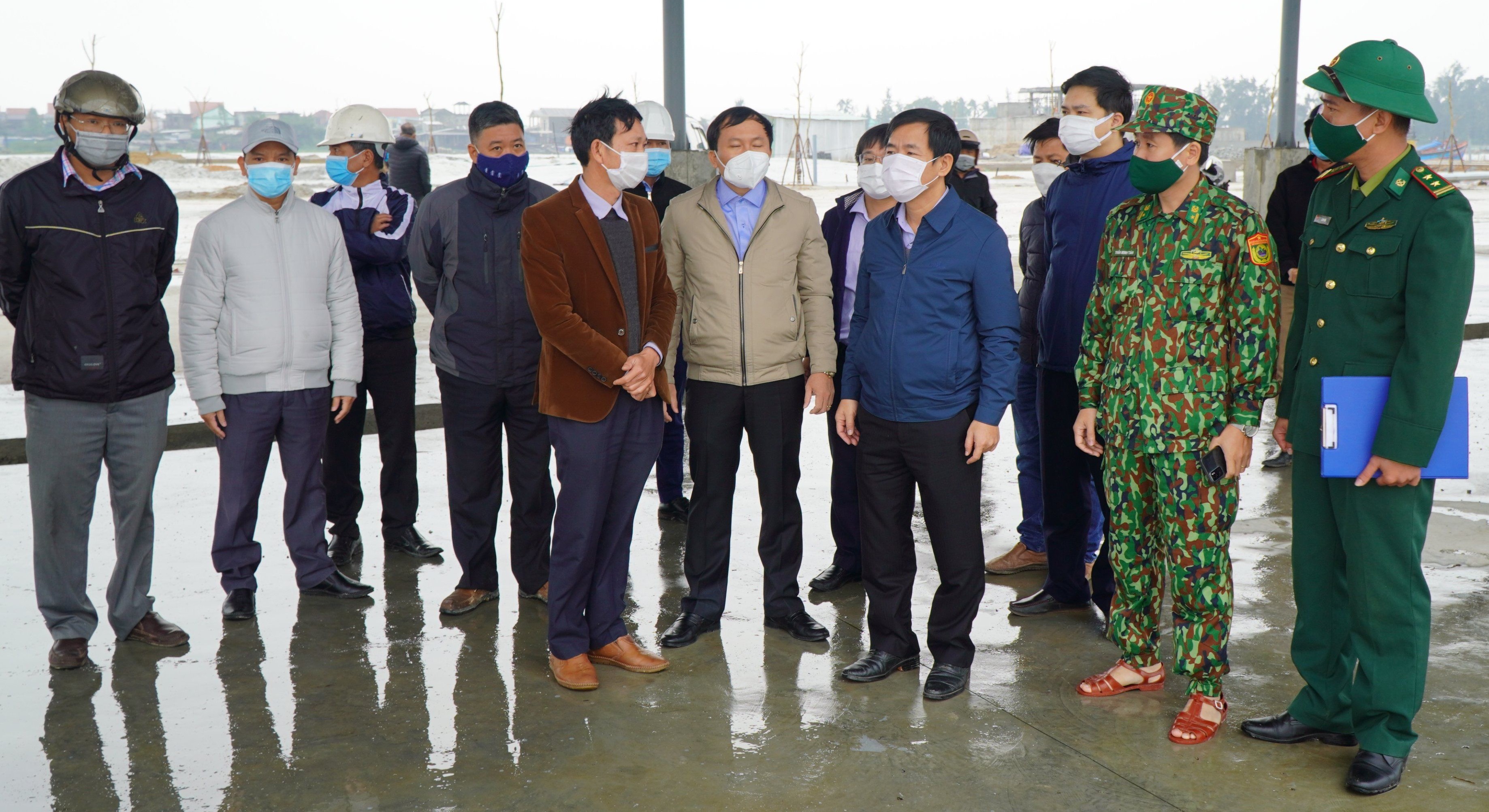 Thiết lập cầu nối hỗ trợ nhà đầu tư