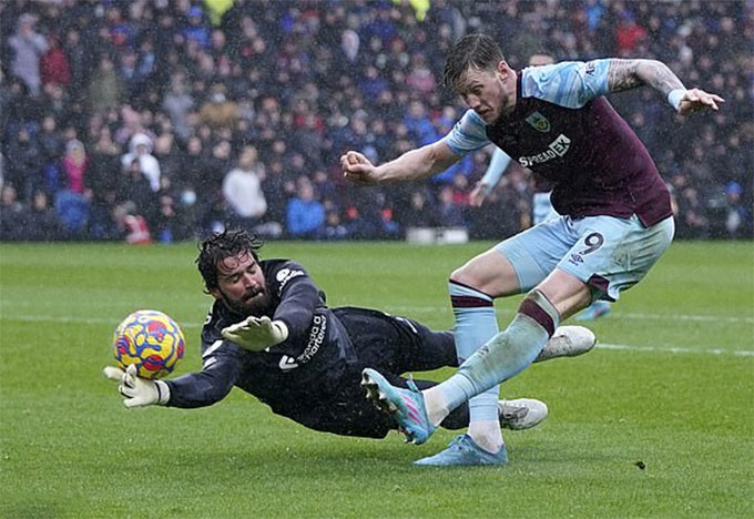 Fabinho lập công, The Kop nối dài mạch thắng