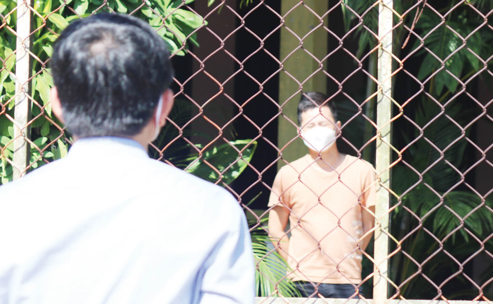 Điều trị COVID-19 tại nhà Cẩn trọng với thuốc Molnupiravir