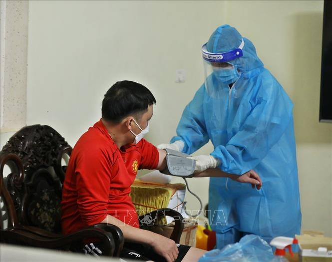 Người bị nhiễm virus SARS-CoV-2 được hưởng trợ cấp theo chế độ ốm đau