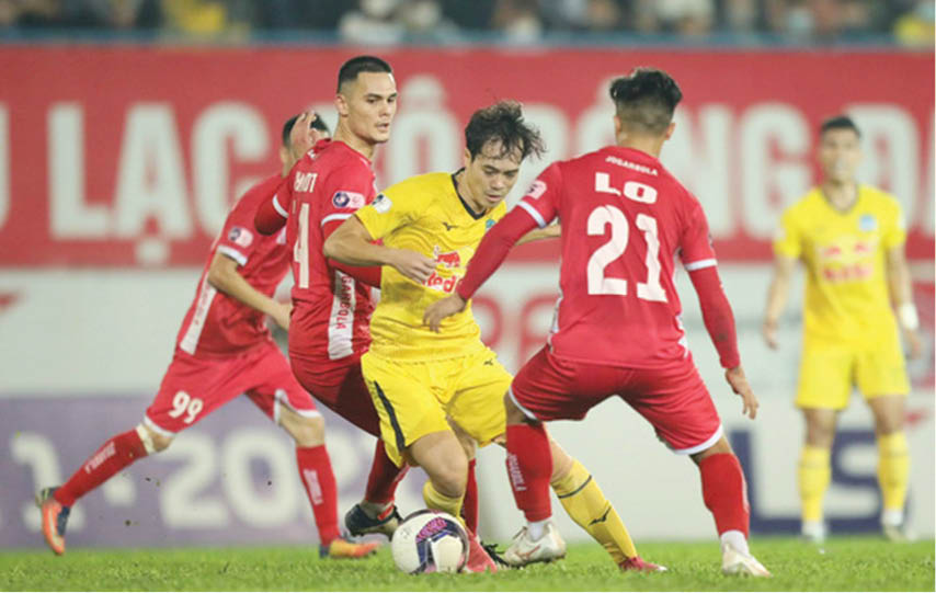 Khởi tranh đã… nóng