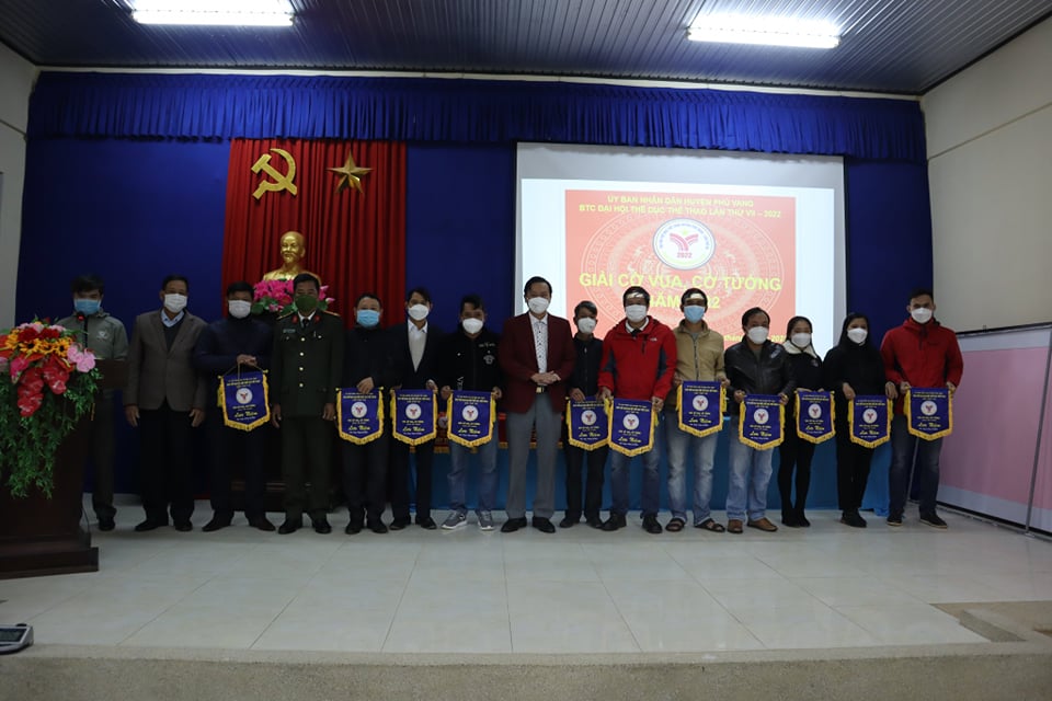 Trao giải cờ vua, cờ tướng huyện Phú Vang