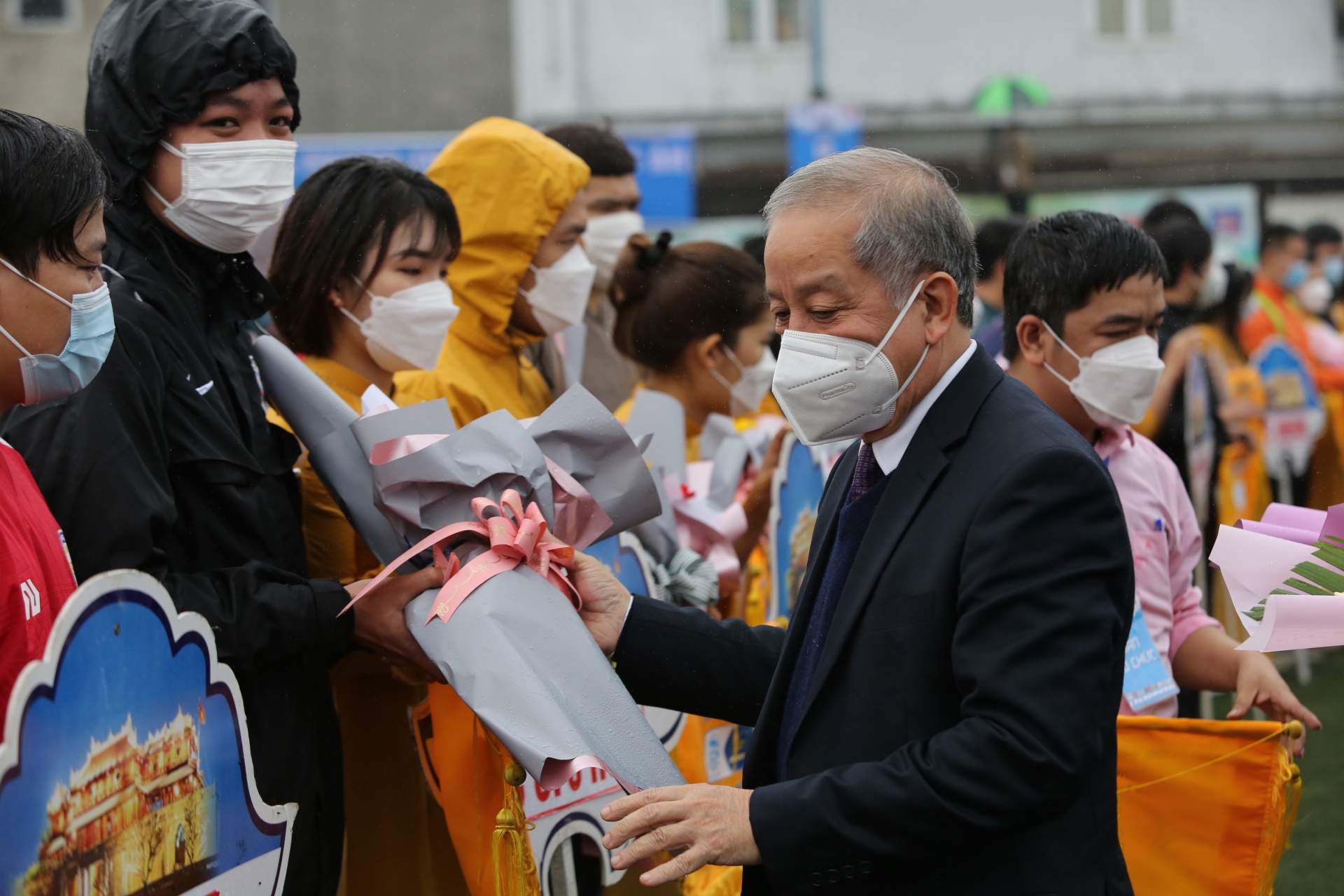 Giải bóng đá phủi hạng Nhất lần đầu diễn ra tại Huế