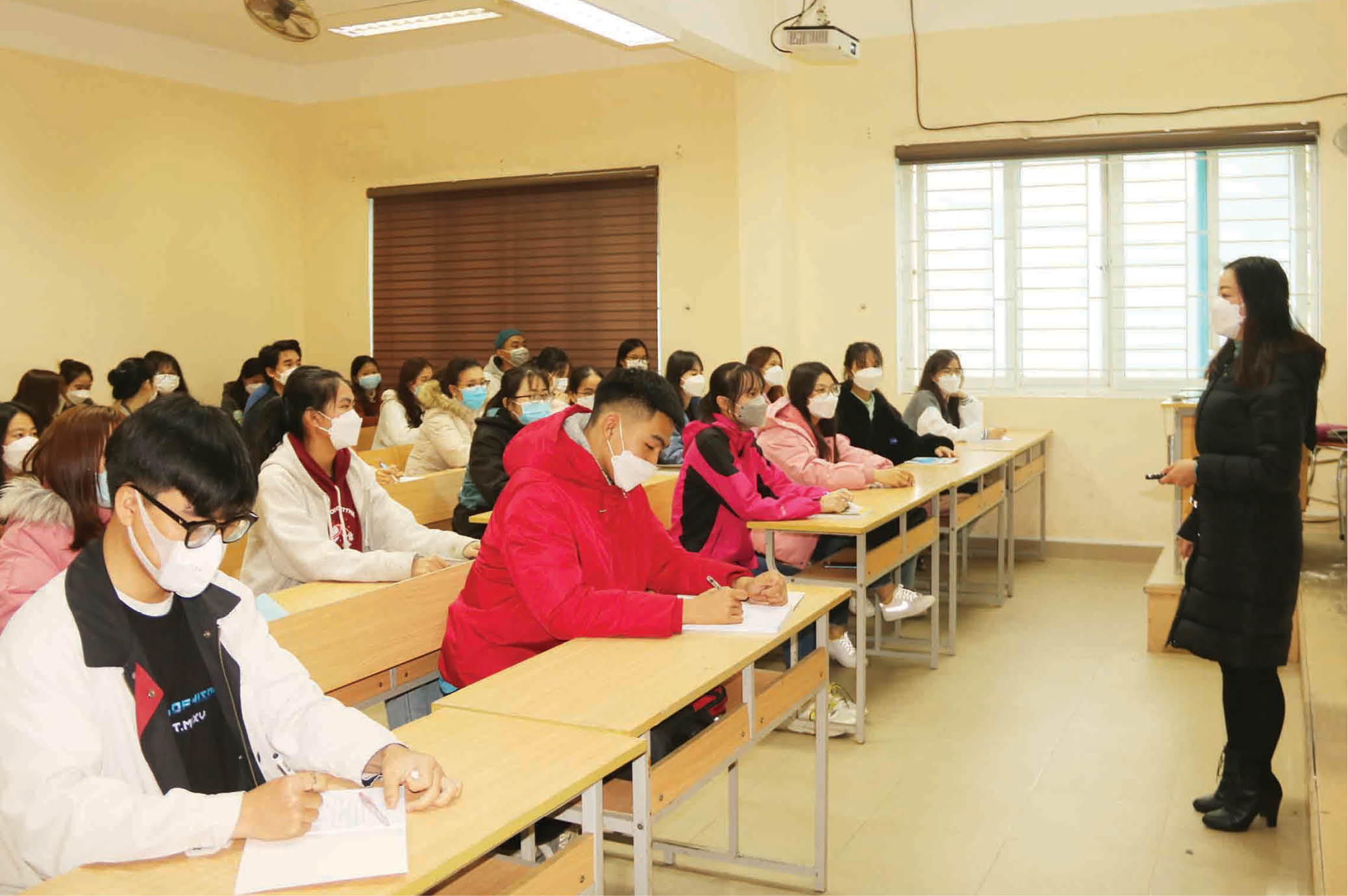 Kiểm soát, điều chỉnh kế hoạch dạy học từ cấp lớp