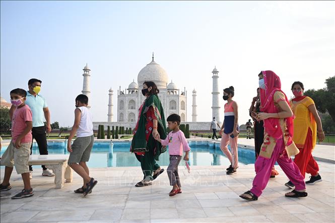Hai năm sau đợt phong toả lớn nhất thế giới, Ấn Độ trở lại cuộc sống bình thường