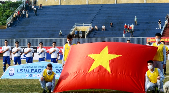 Khởi đầu tạm ổn