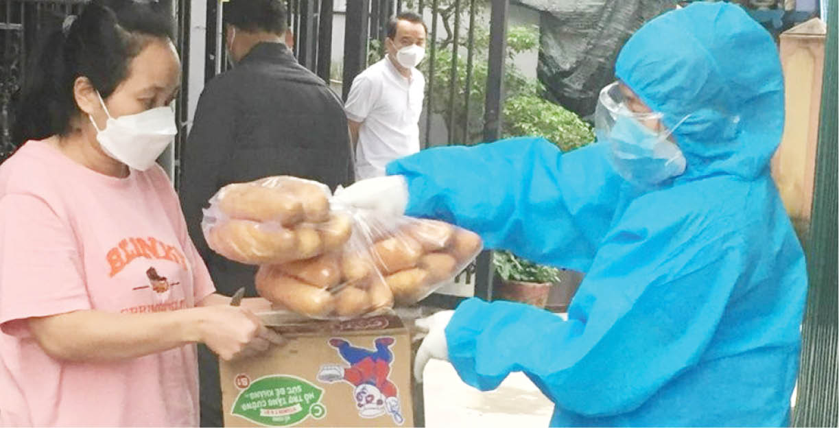 Lặng lẽ đóng góp