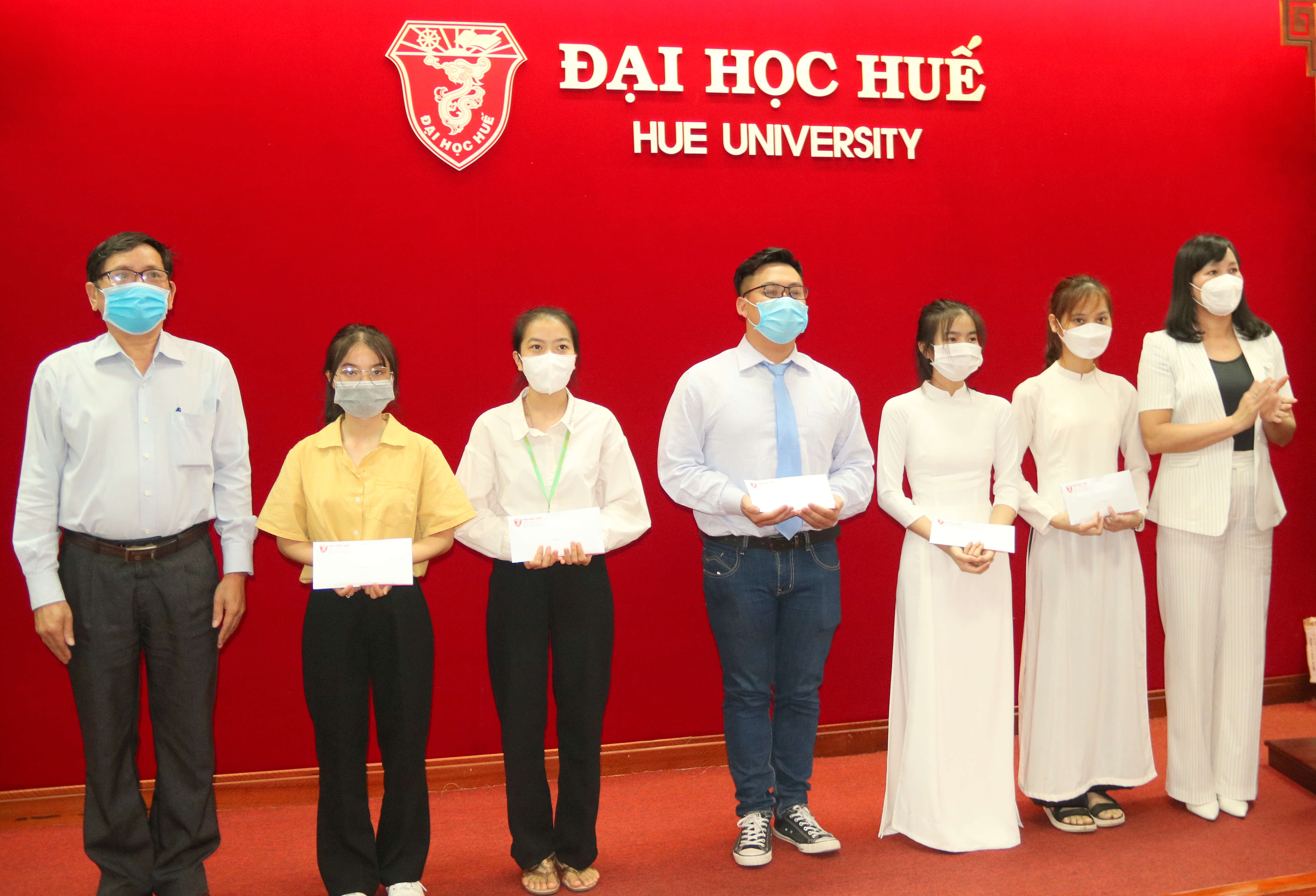 Trao 20 suất học bổng Keidanren và JCCI cho sinh viên Đại học Huế