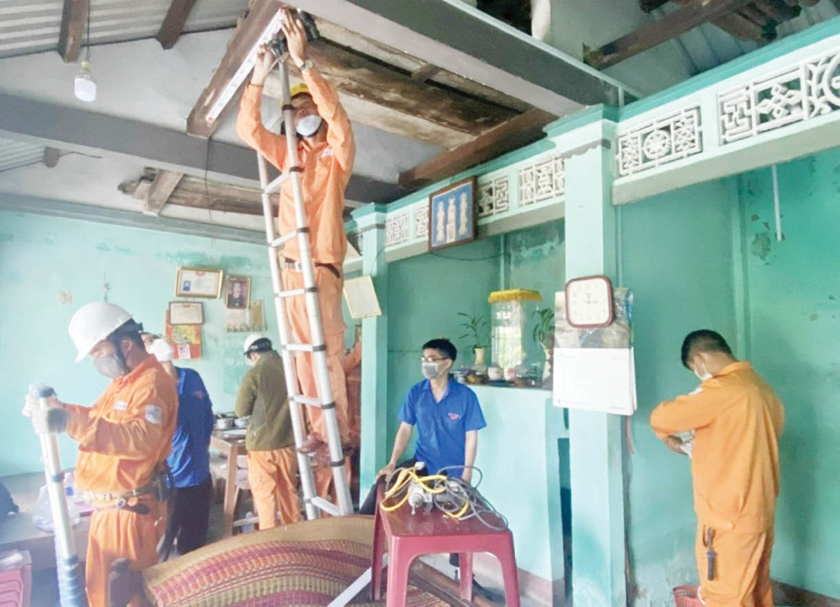 Giúp người dân sử dụng điện an toàn