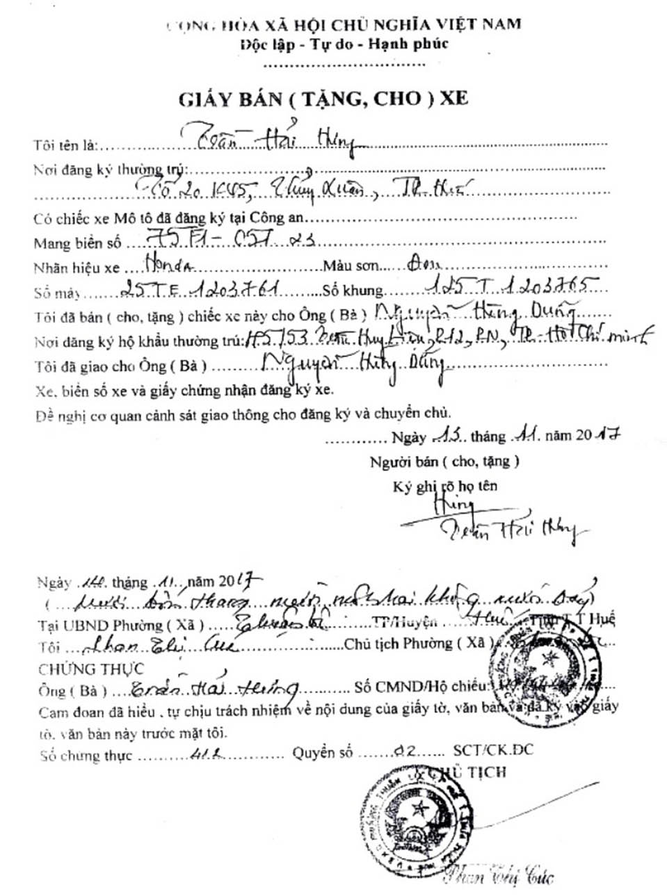 Có dấu hiệu làm giả giấy tờ