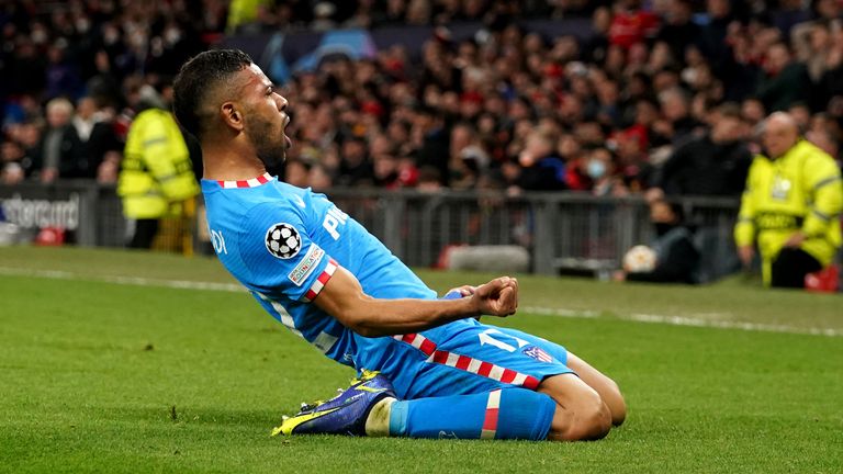 Thêm một mùa giải trắng tay của Quỷ đỏ