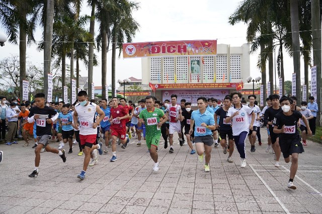 Hương Thủy Sôi động ngày chạy Olympic 2022
