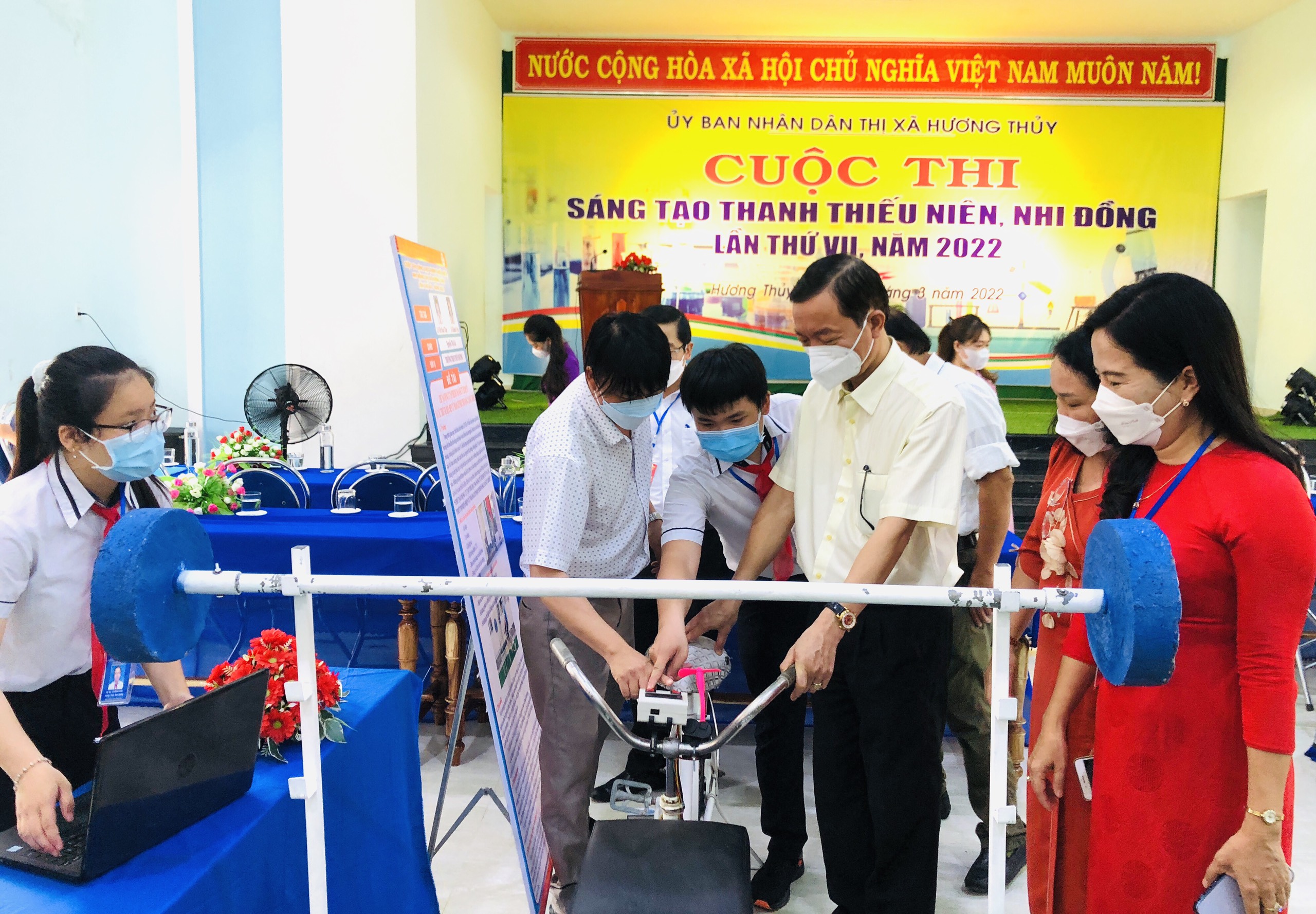 Hương Thủy Hơn 60 đề tài tham gia Cuộc thi sáng tạo Thanh thiếu niên, Nhi đồng