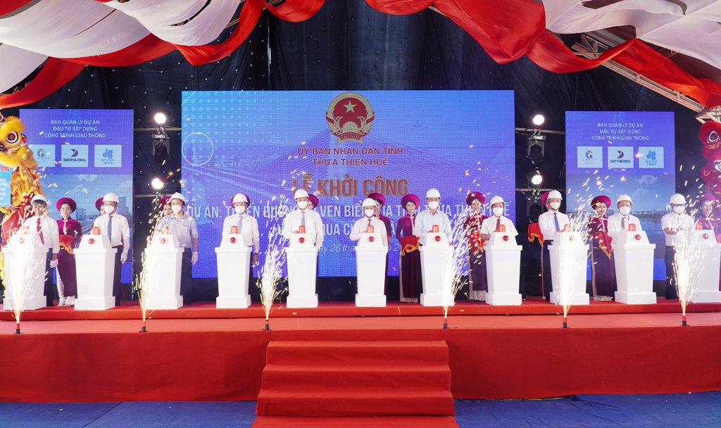 Khởi công Dự án Tuyến đường bộ ven biển qua tỉnh và cầu qua cửa Thuận An