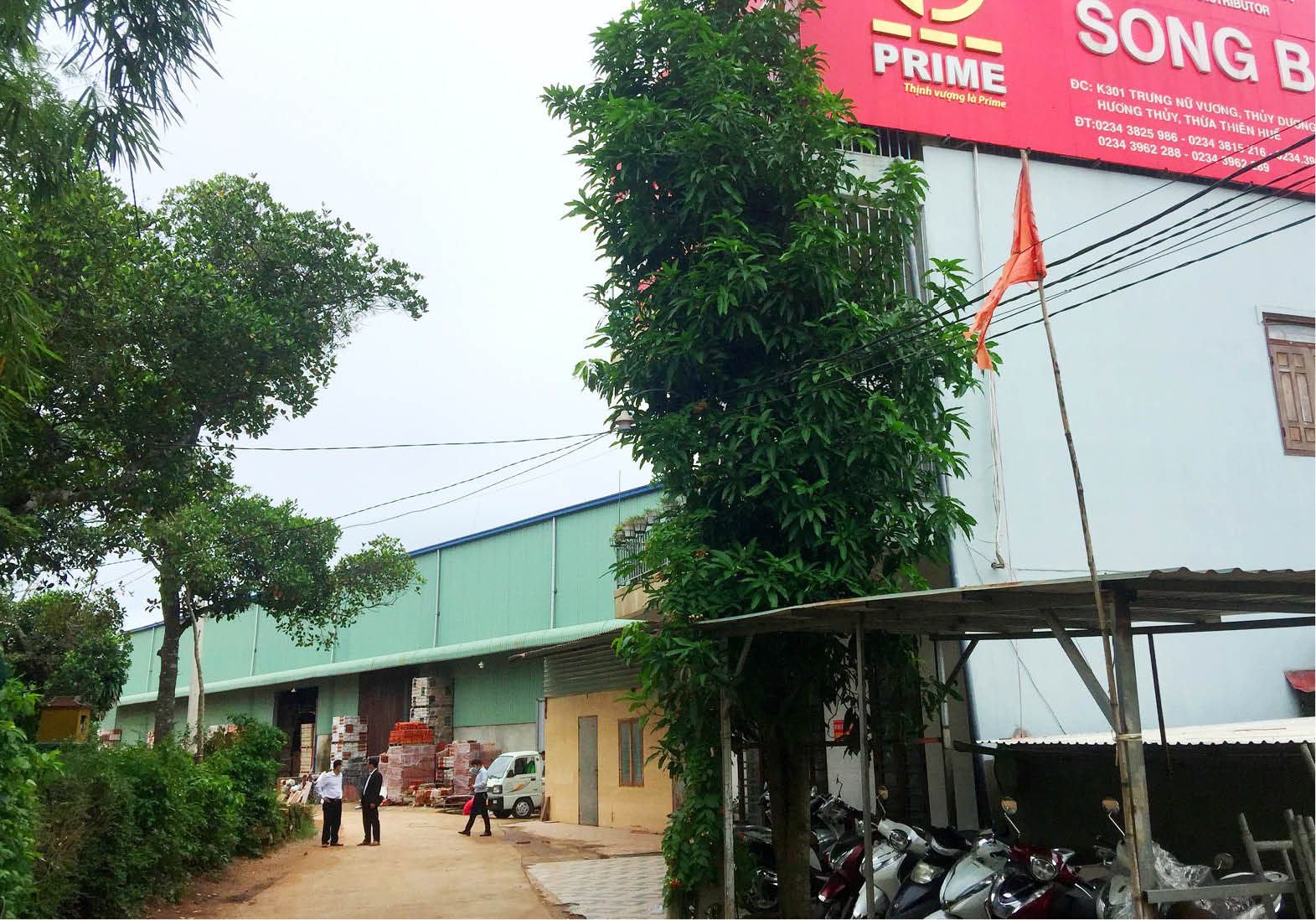 Vừa xây dựng trái phép, vừa lấn chiếm đất công