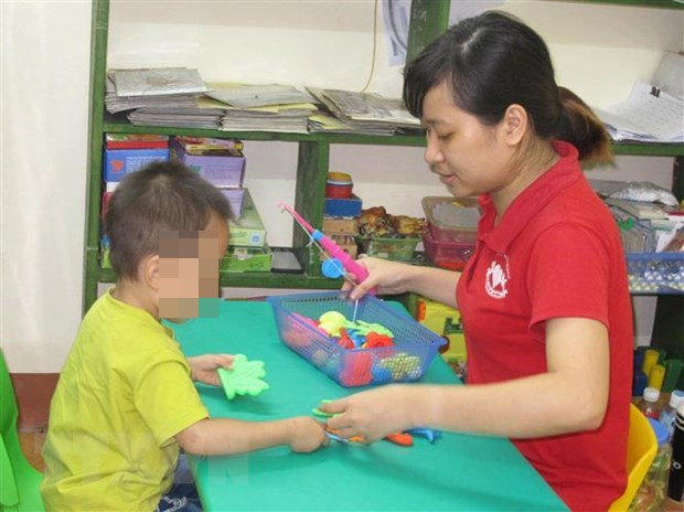 Ngày Thế giới nhận thức về tự kỷ 2 4  Yêu thương, thấu hiểu và đồng hành cùng trẻ
