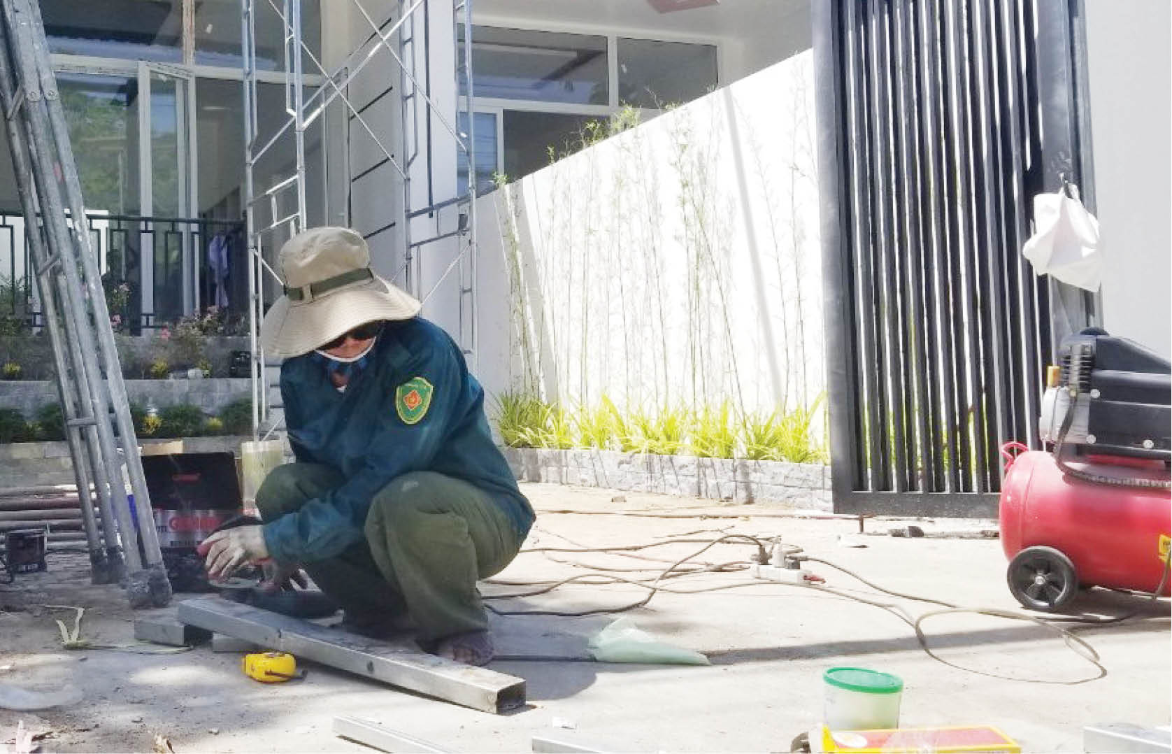 Gia chủ xây nhà hồi hộp khi giá vật liệu tăng