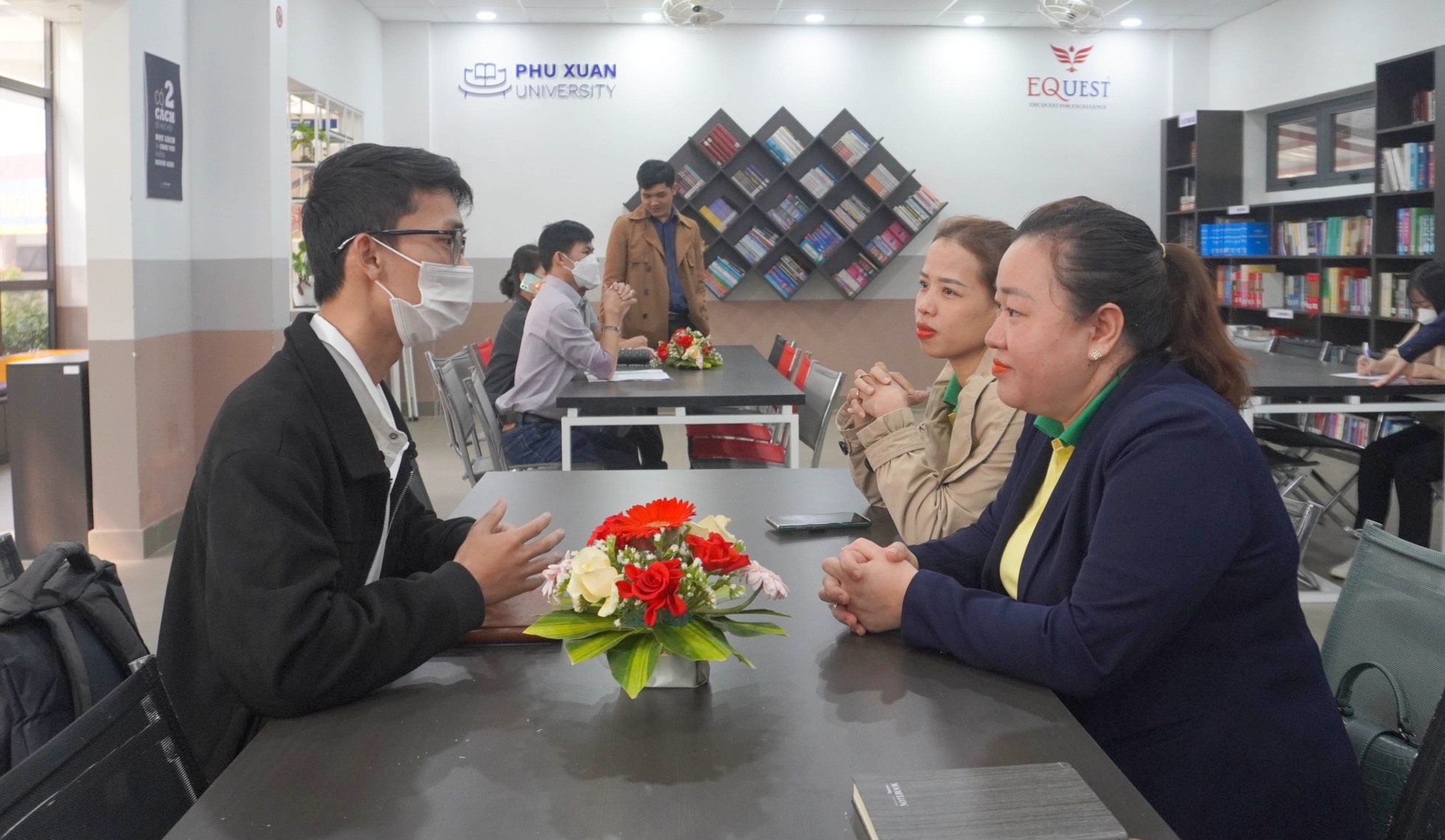 Hơn 200 cơ hội việc làm dành cho sinh viên