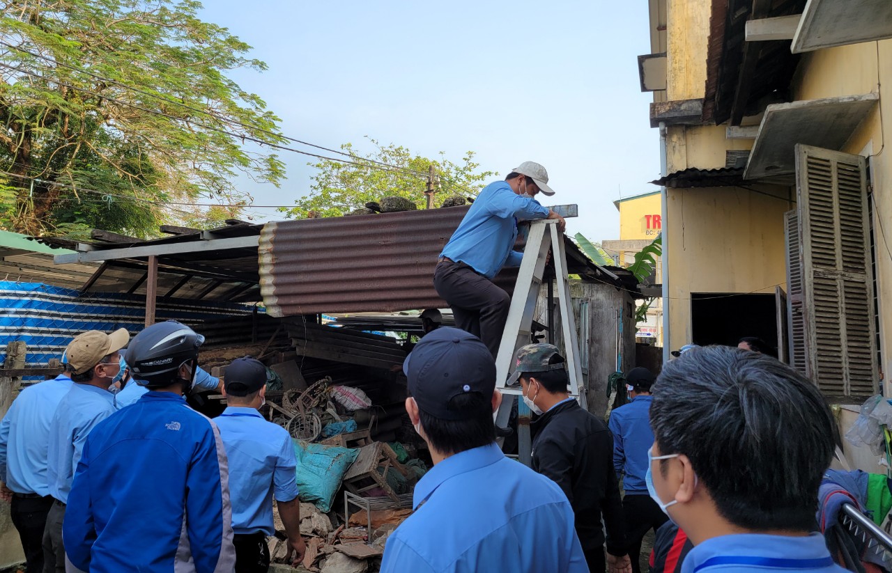 Cưỡng chế phá dỡ nhà ở tại Khu tập thể 38 Kim Long