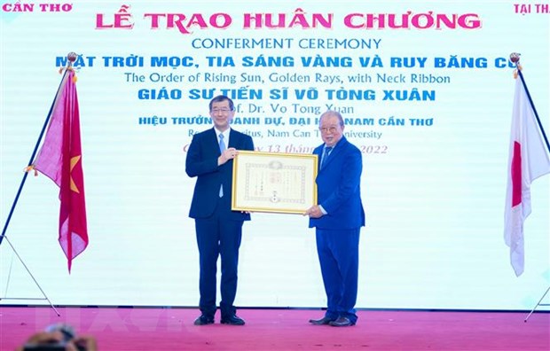 Chính phủ Nhật Bản trao Huân chương tặng Giáo sư Võ Tòng Xuân