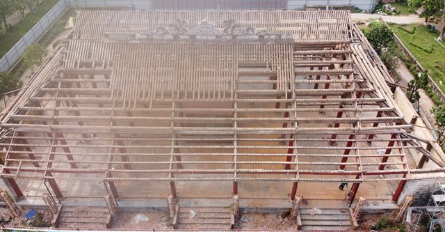 Hạ giải điện Thái Hòa để trùng tu