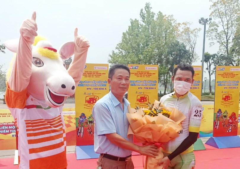 Nguyễn Tấn Hoài về nhất chặng 10 TP Đồng Hới - TP Huế