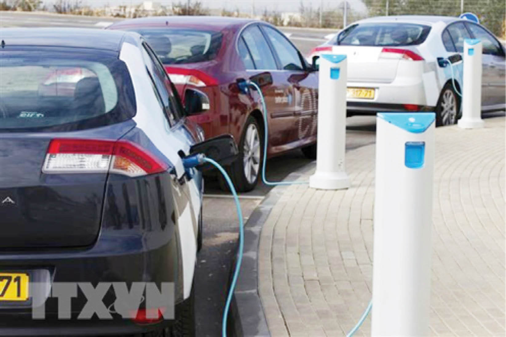 Ghi nhận mức tăng mạnh về doanh số bán xe điện trên toàn cầu