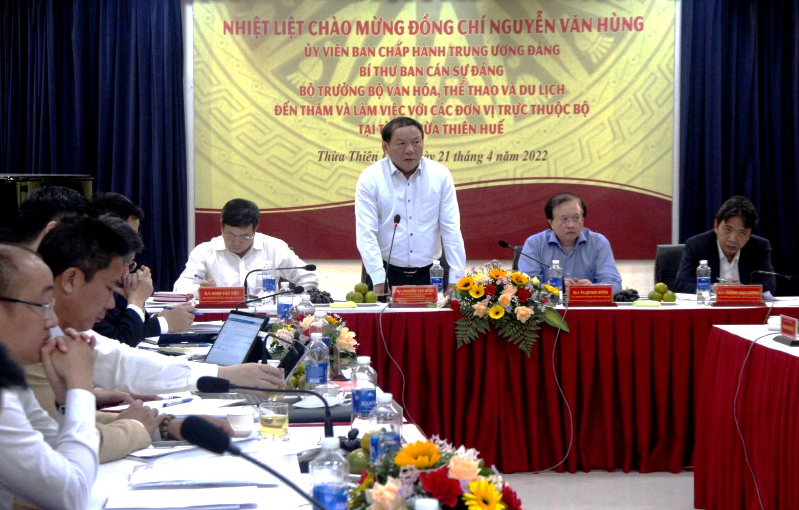 Tăng cường hợp tác giữa các đơn vị thuộc Bộ Văn hóa, Thể thao và Du lịch với chính quyền địa phương