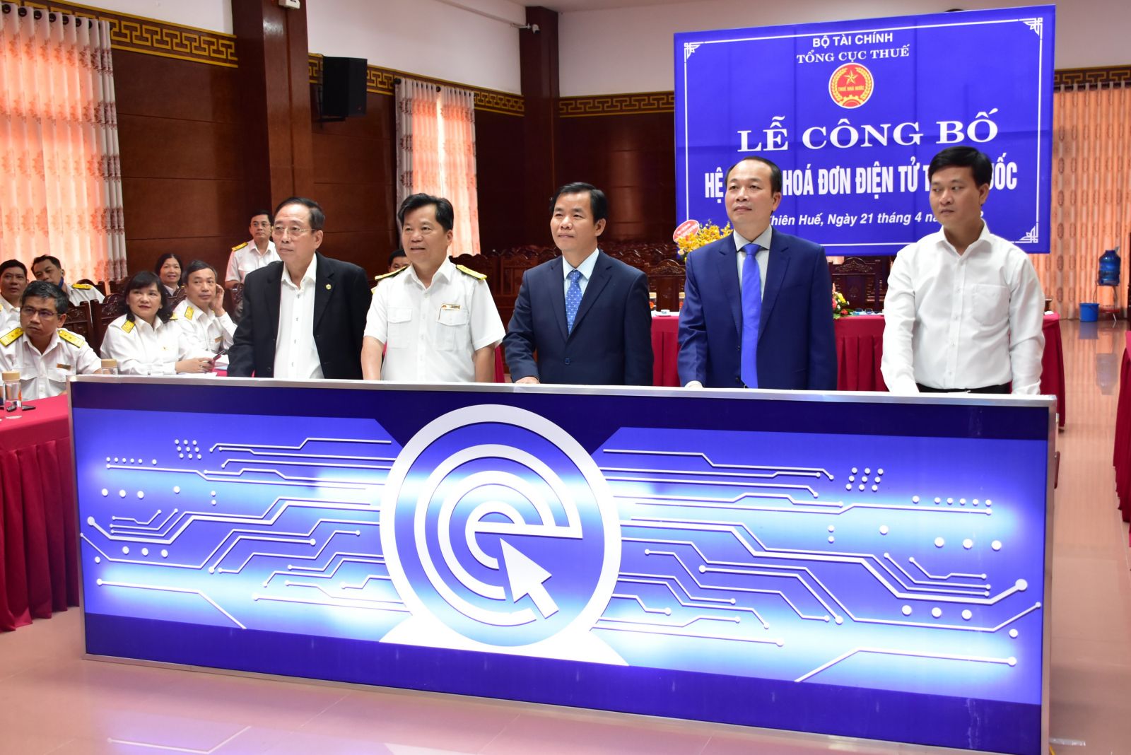 Công bố hệ thống hóa đơn điện tử toàn quốc