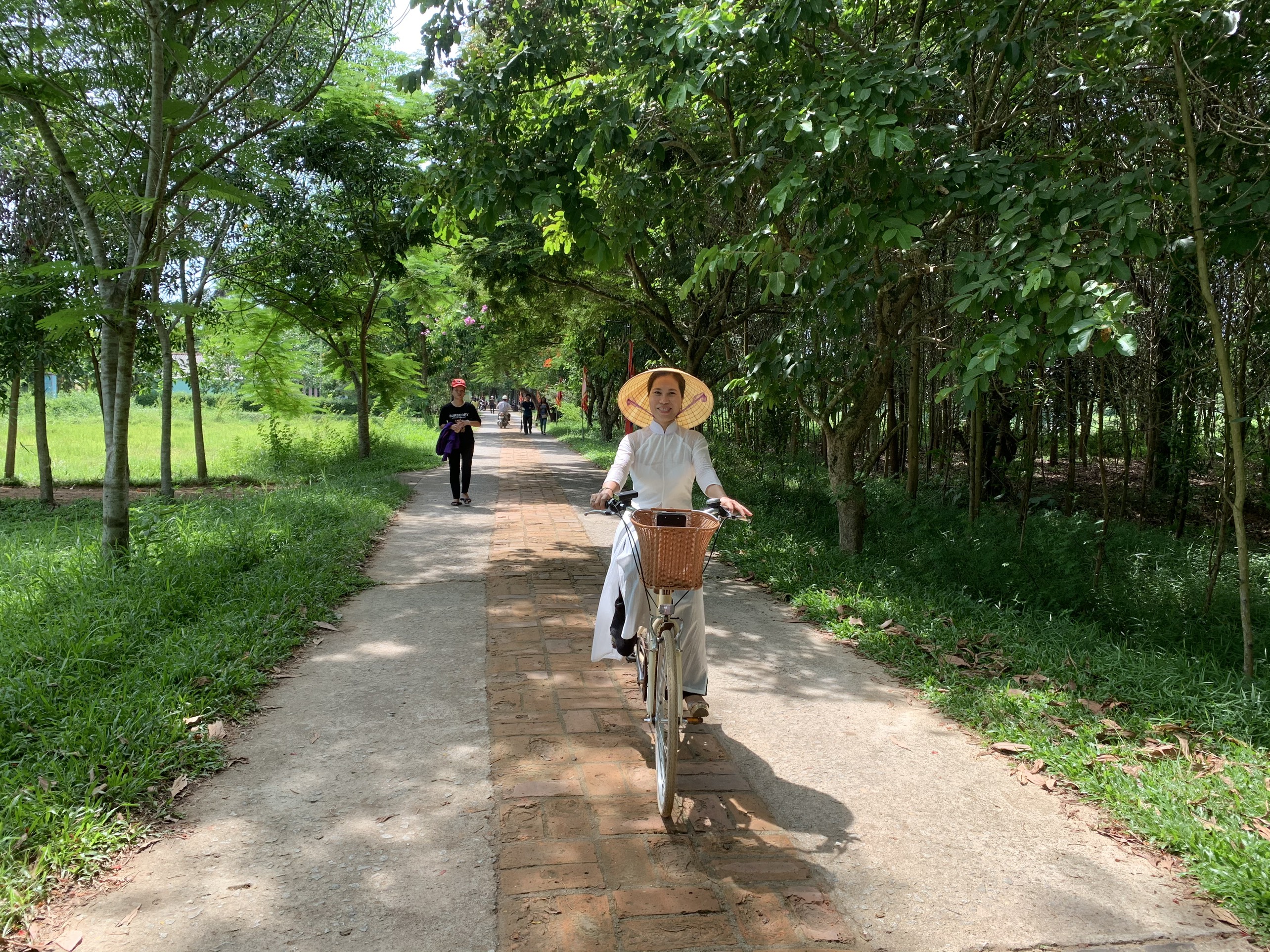 Khai thác và phát triển bền vững bản quyền sản phẩm du lịch