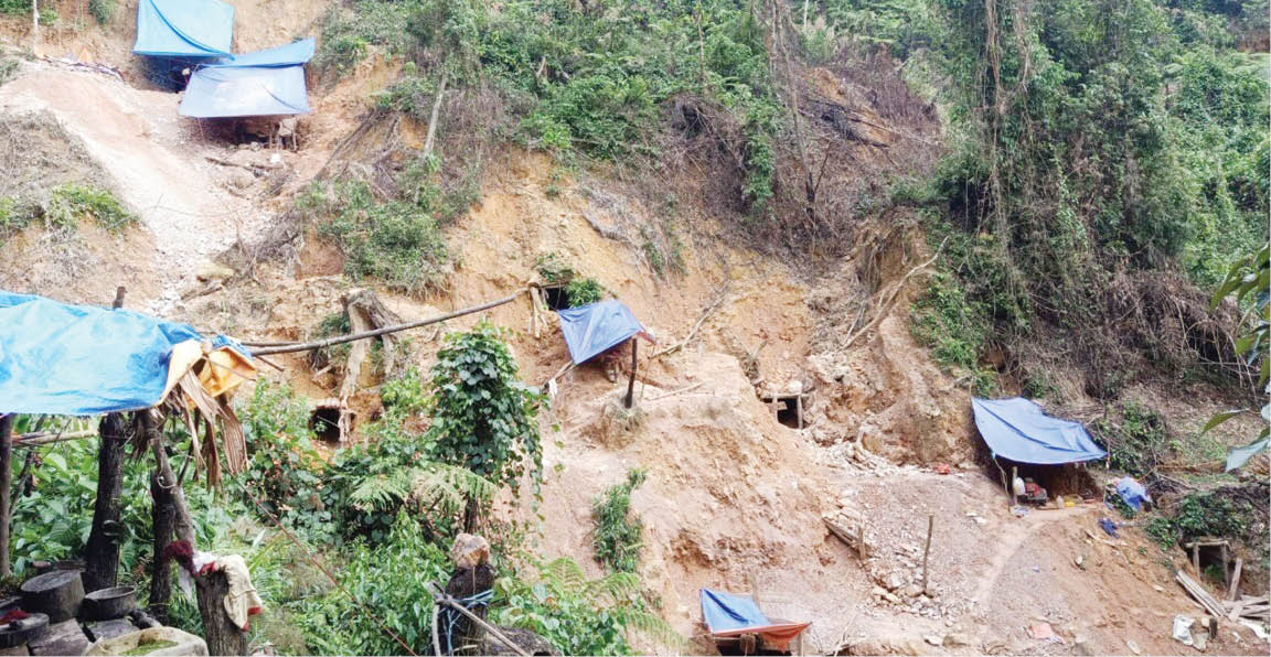 Ngăn chặn khai thác vàng trái phép tại Nam Đông
