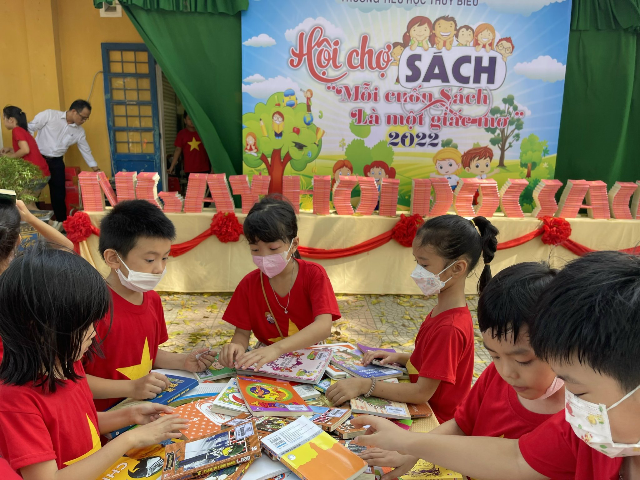 “Mỗi cuốn sách là mỗi giấc mơ”