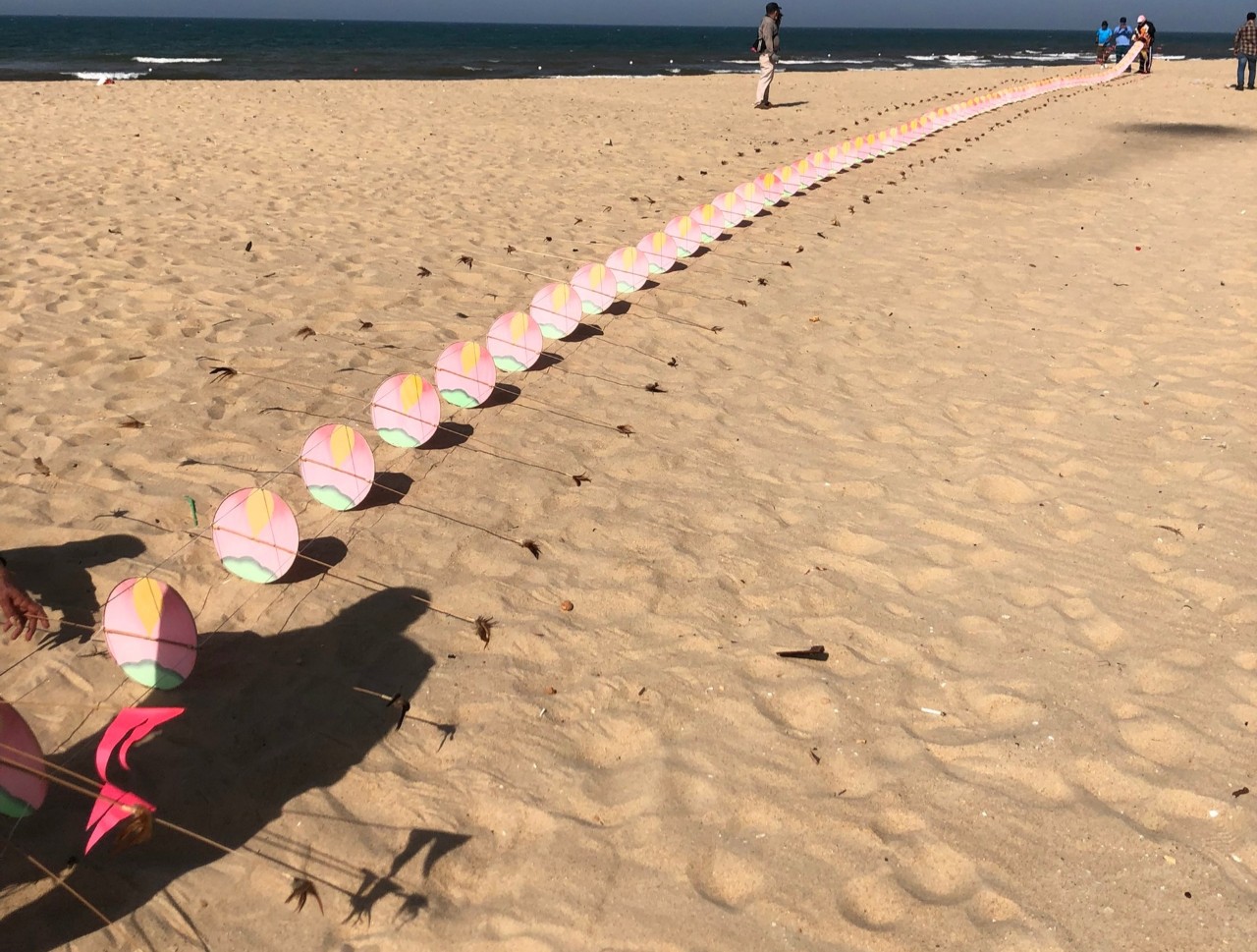Community kite flying activity launched at Thuan An beach