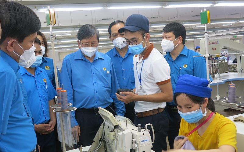 Một triệu sáng kiến vượt khó, chiến thắng đại dịch