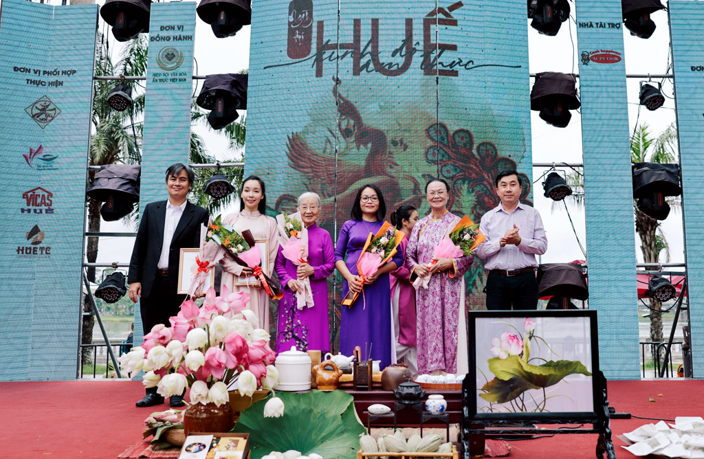 Giới thiệu sách “Nữ công thường thức”