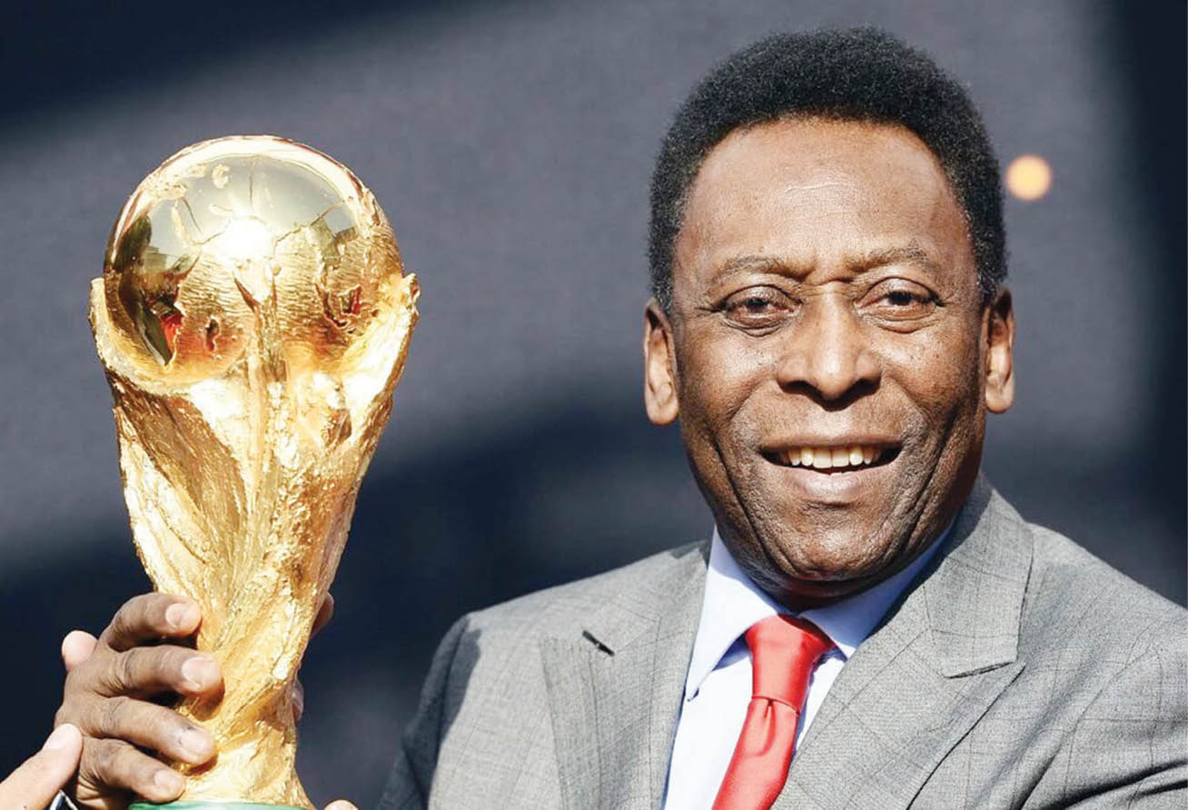 Đổi thay nhìn từ sân bóng đá “phủi”