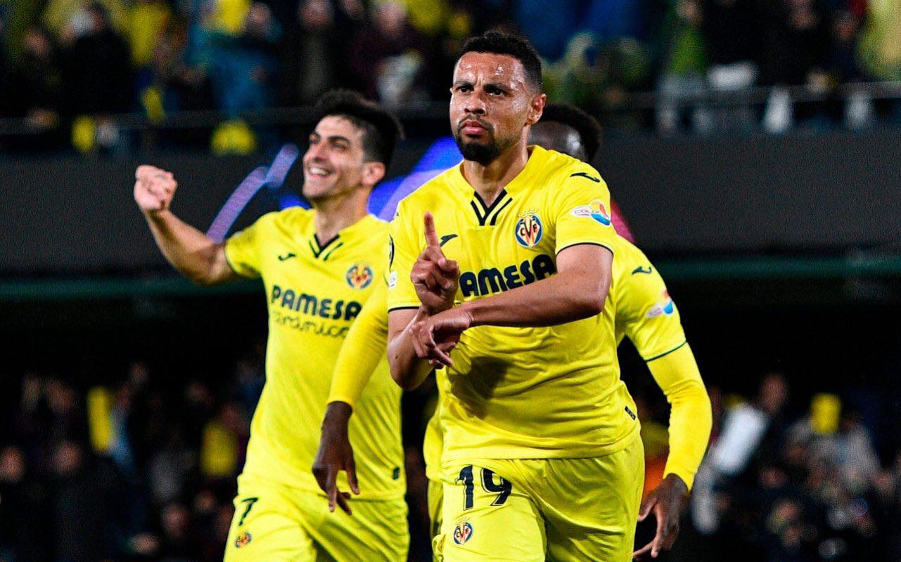 Lữ đoàn đỏ giành vé vào chung kết