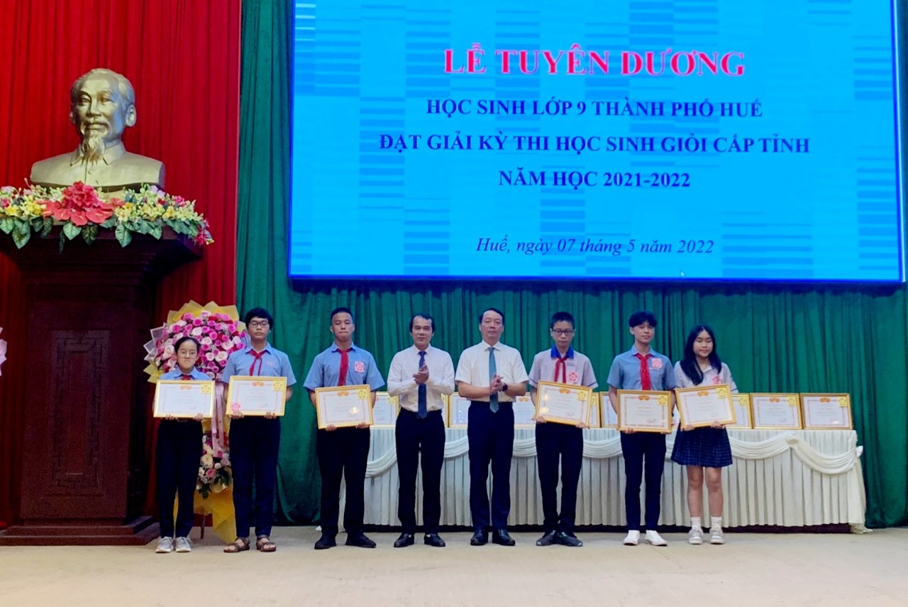 Tuyên dương 182 học sinh lớp 9 đạt giải kỳ thi học sinh giỏi cấp tỉnh