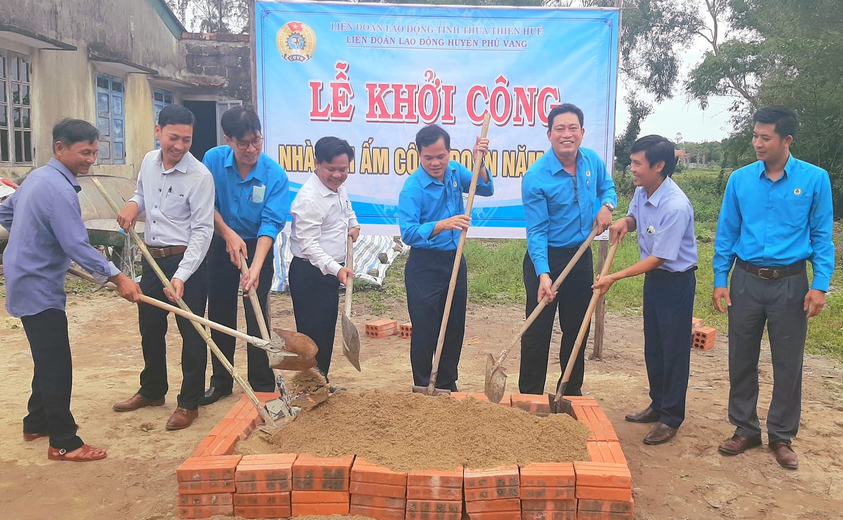 Xây dựng Mái ấm công đoàn cho đoàn viên có hoàn cảnh khó khăn