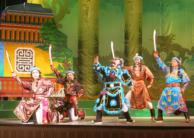 Dàn dựng vở tuồng “Hồn thiêng sông núi” dự thi Liên hoan Tuồng và Dân ca kịch toàn quốc