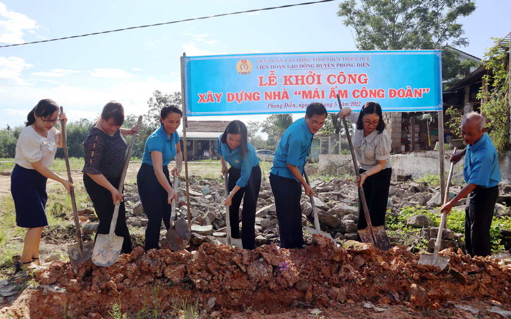 Khởi công hai “Mái ấm công đoàn” cho đoàn viên khó khăn