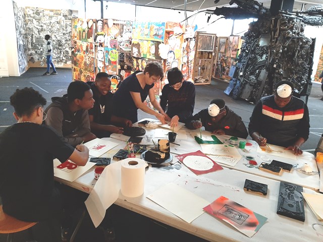 Giới thiệu văn hóa Huế trên đất Pháp